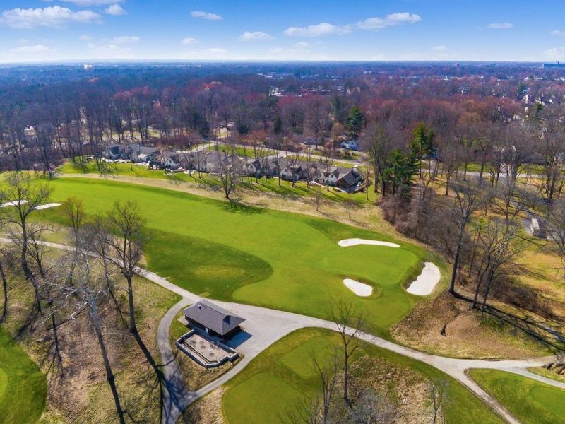 686 Fairway Boulevard, Columbus, OH 43213 Photo 3