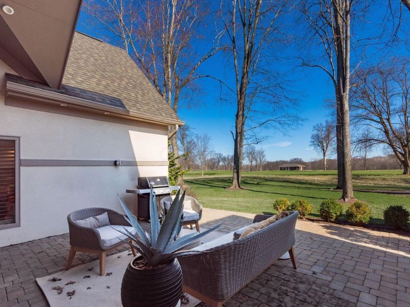 686 Fairway Boulevard, Columbus, OH 43213 Photo 5