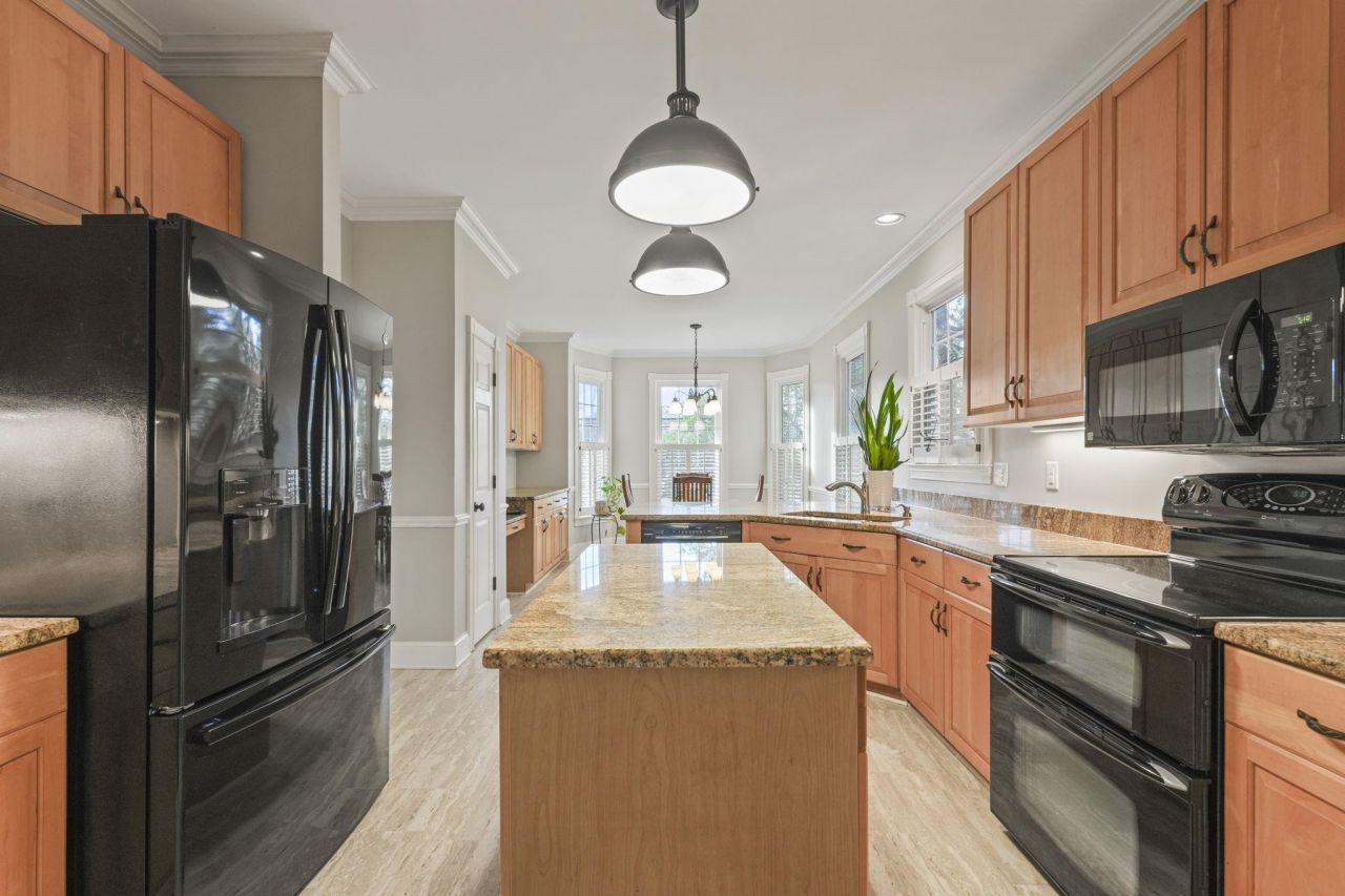 5008 N Kings Hwy. Photo 10