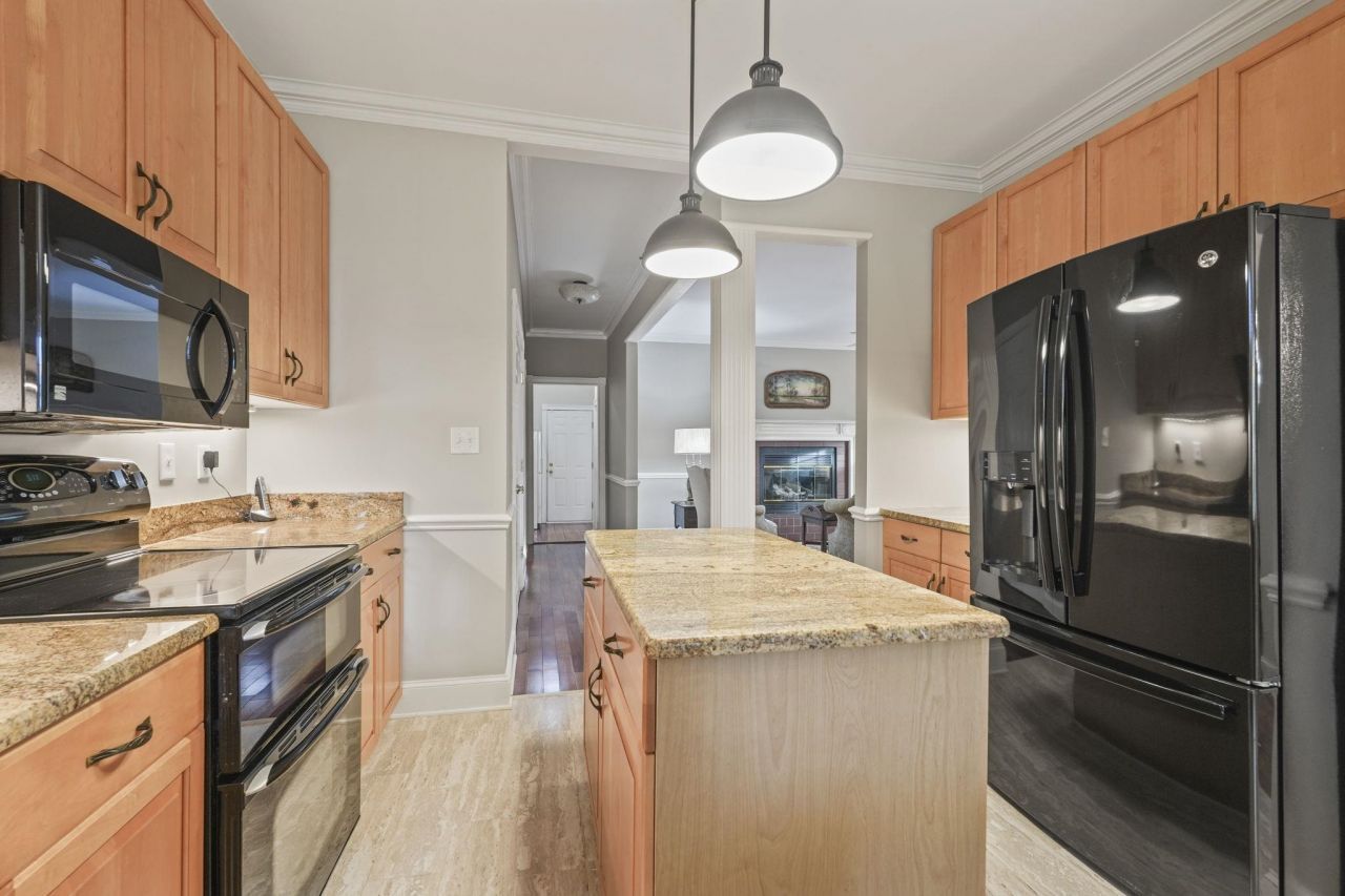 5008 N Kings Hwy. Photo 11