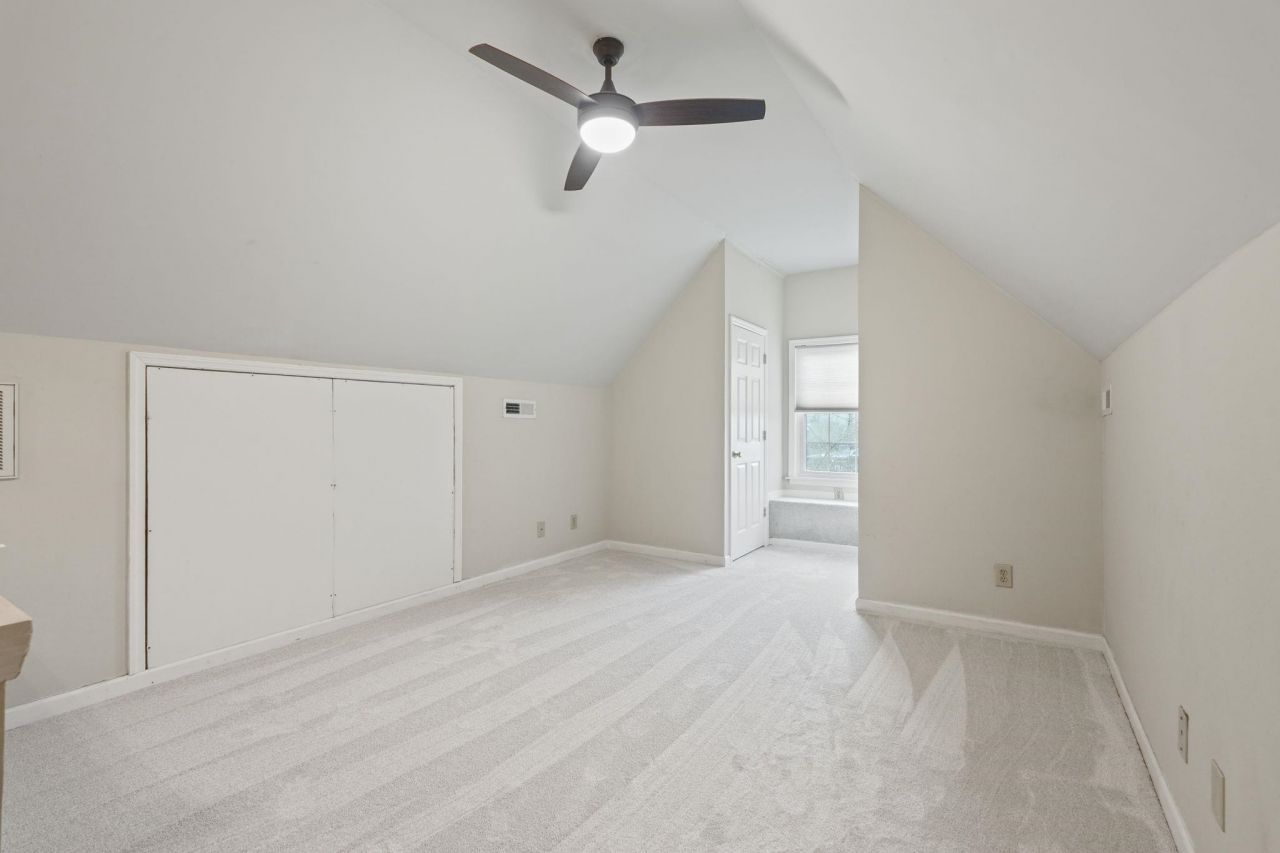 5008 N Kings Hwy. Photo 25