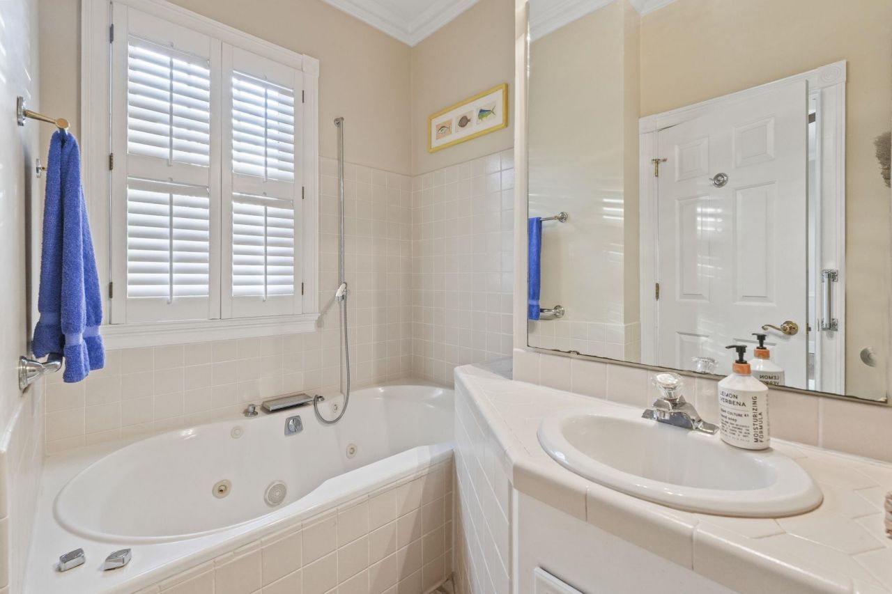 5008 N Kings Hwy. Photo 27