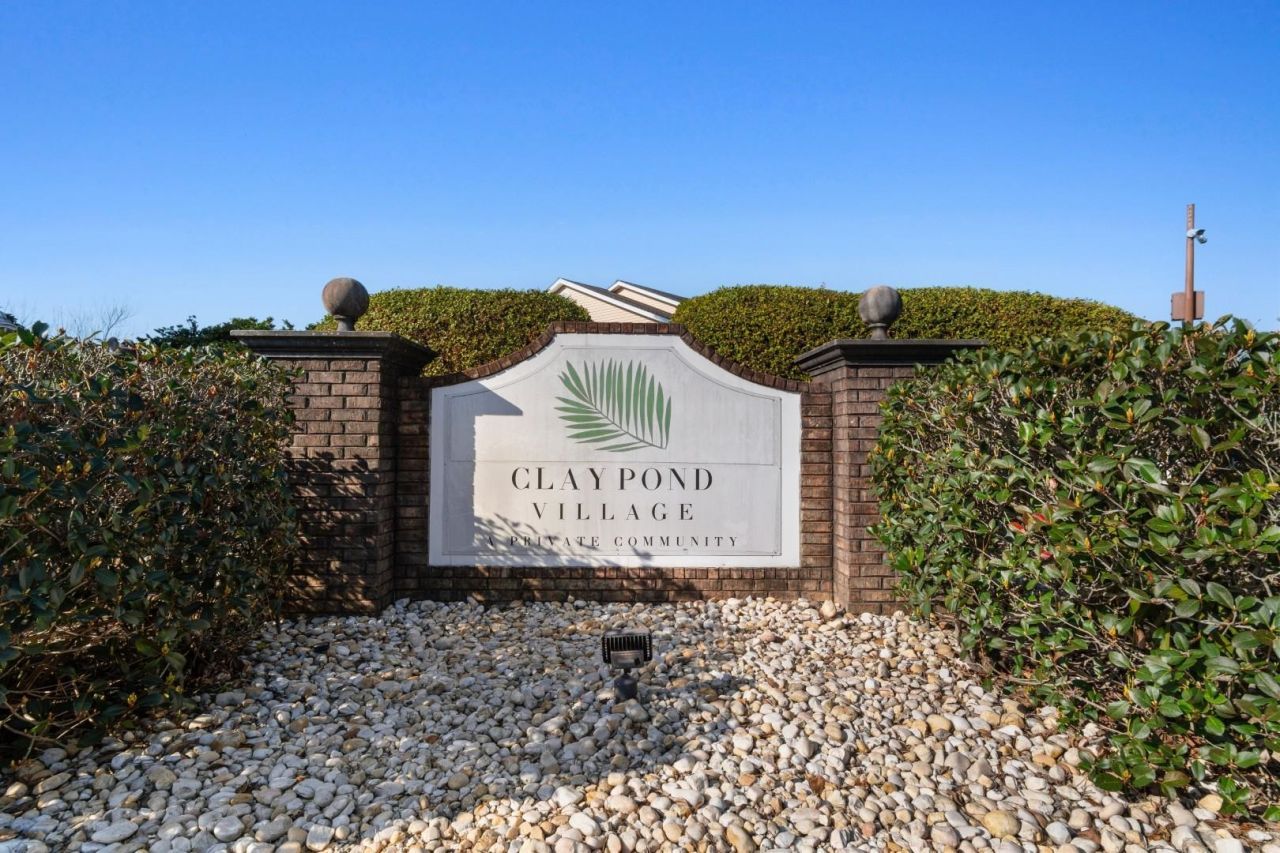 3677 Clay Pond Village Ln. Photo 6