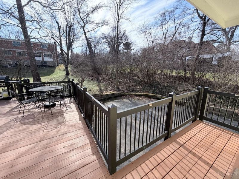 5671 Julmar Drive, Green Township, OH 45238 Photo 7