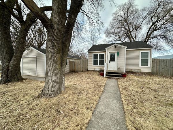 210 1/2 1st Avenue NW, Isanti, MN 55040