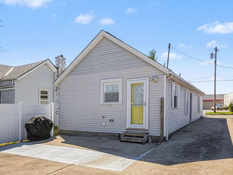 11 May Street, Elsmere, KY 41018 Photo 2