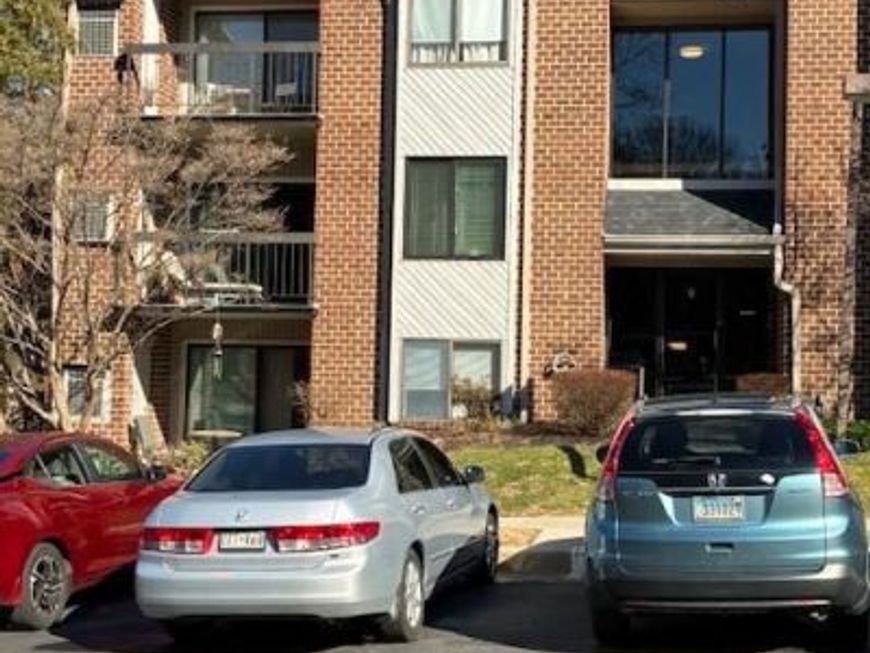 9 Mullingar, Unit 201, Lutherville Timonium, MD 21093 Main Photo