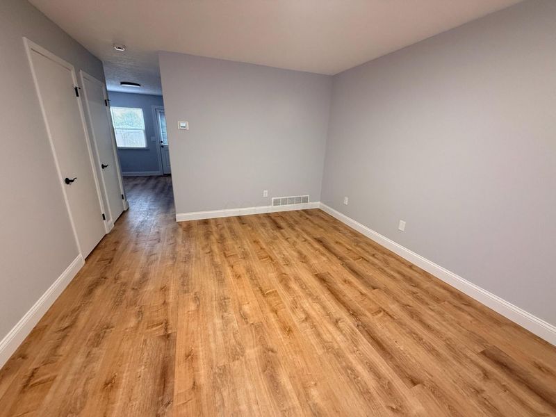 5317 Shiloh Drive , Columbus, OH 43220 Photo 2