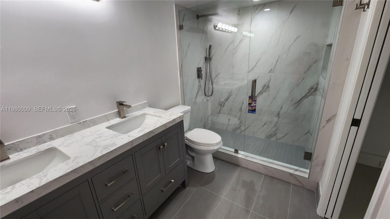 2403 Antigua Cir, Unit L2, Coconut Creek, FL 33066 Photo