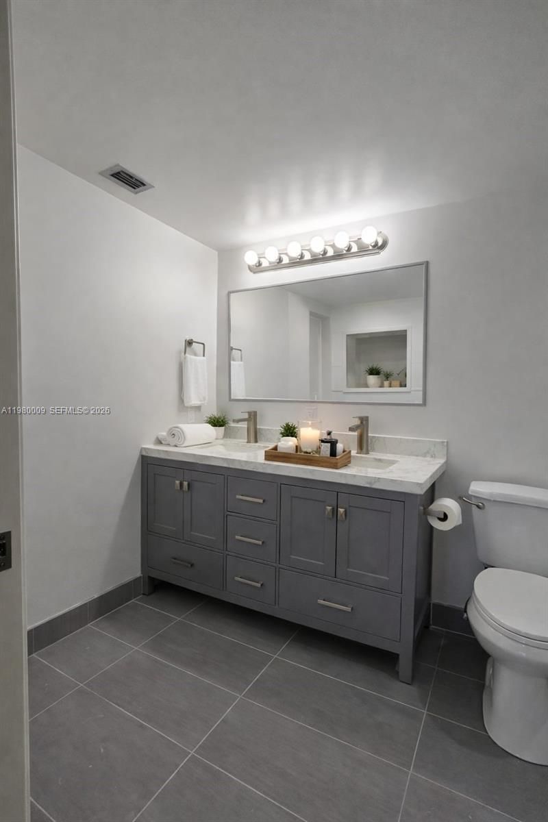 2403 Antigua Cir, Unit L2, Coconut Creek, FL 33066 Photo