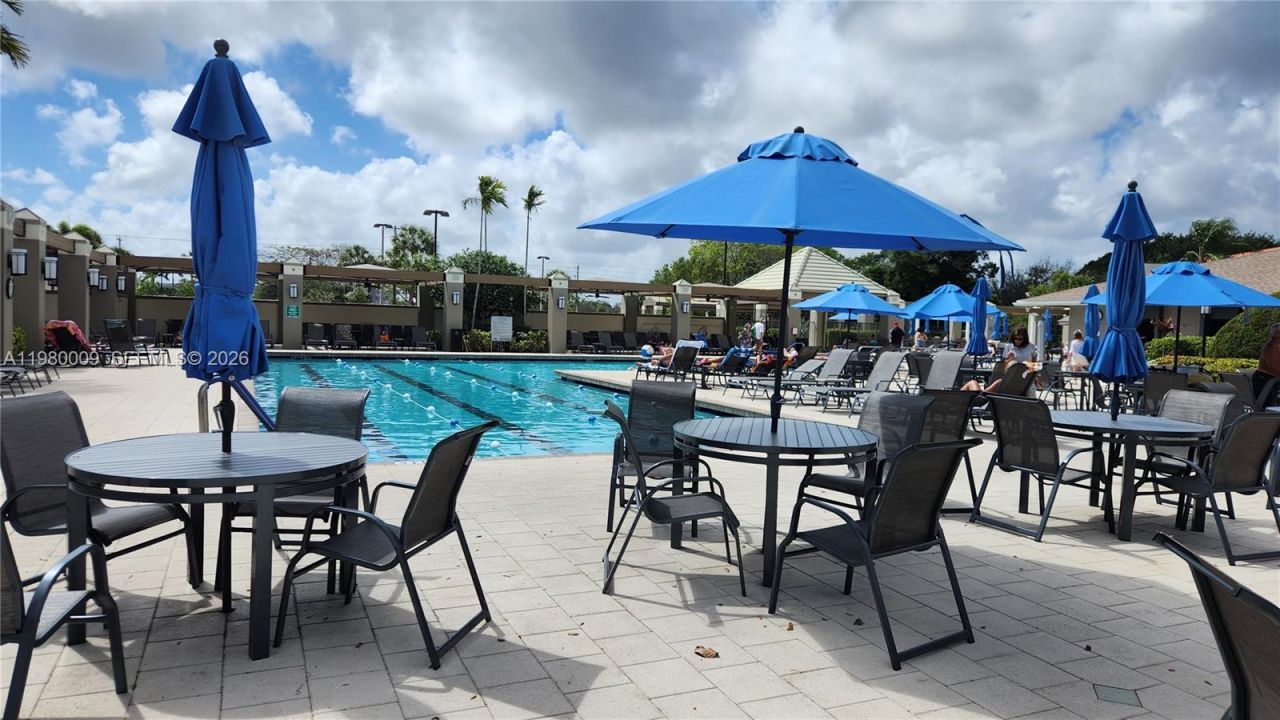 2403 Antigua Cir, Unit L2, Coconut Creek, FL 33066 Photo