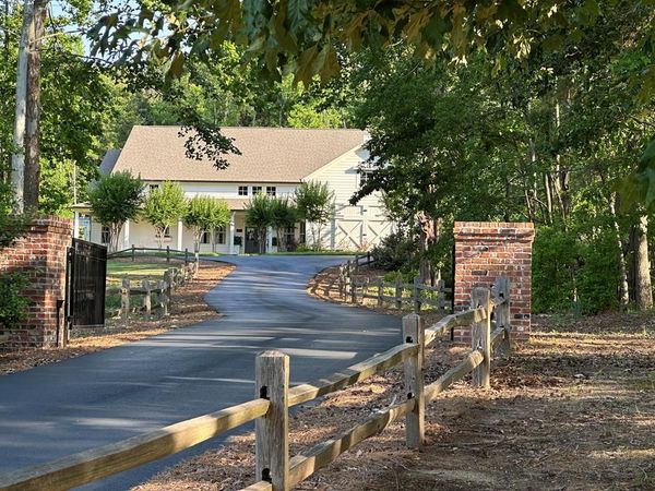 1050 Hwy 6 W, Oxford, MS 38655