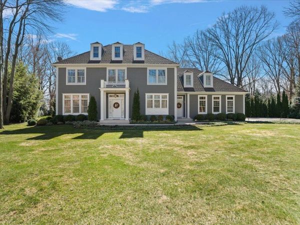 3277 Estates Drive, St. Joseph, MI 49085