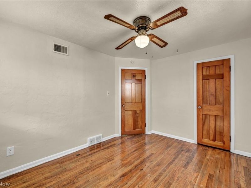 275 E 200th Street , Euclid, OH 44119 Photo 17