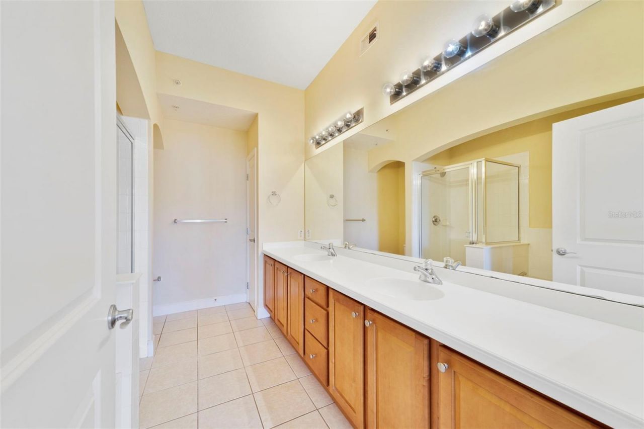 1231 Wright Circle , Unit 307, Celebration, FL 34747 Photo