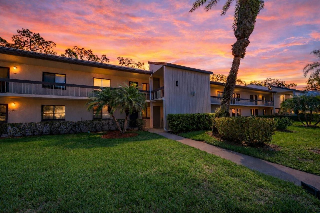 124 Nina Way, Unit 24, Oldsmar, FL 34677 Main Photo