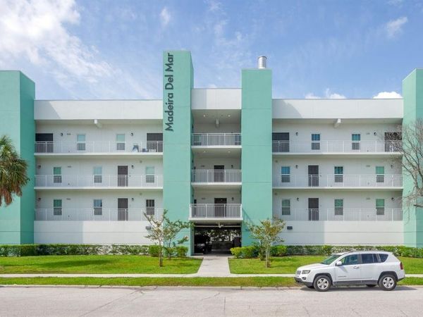15305 1ST STREET E, Unit 202, MADEIRA BEACH, FL 33708
