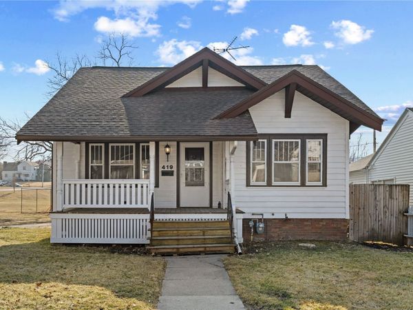 419 21st Street NE, Cedar Rapids, IA 52402