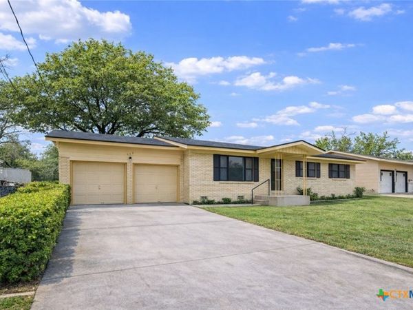 445 Granada Drive, New Braunfels, TX 78130