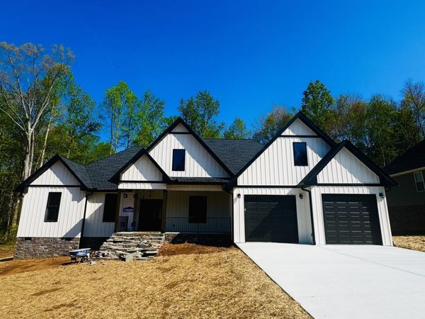 331 Shadows Lawn Drive, Athens, TN 37303