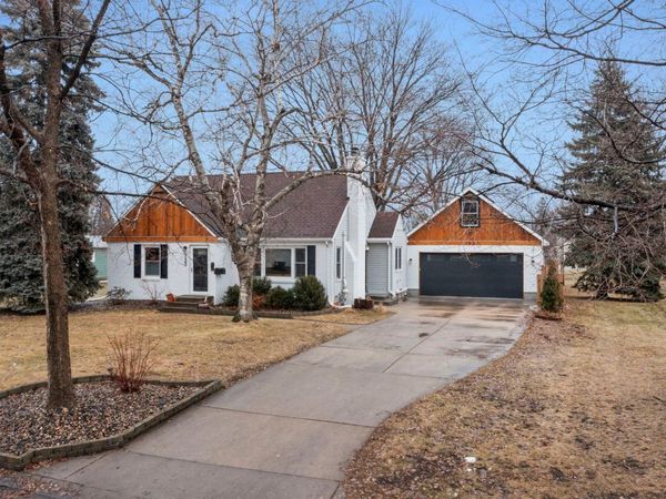 133 19th Avenue S, Hopkins, MN 55343