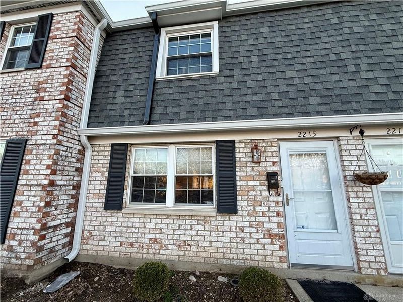 2215 Crew Circle, West Carrollton, OH 45439 Photo 1