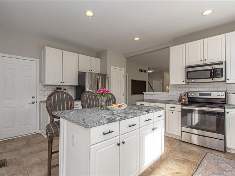 1586 Heritage Lake Drive, Centerville, OH 45458 Photo 14