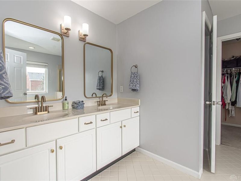 1586 Heritage Lake Drive, Centerville, OH 45458 Photo 27