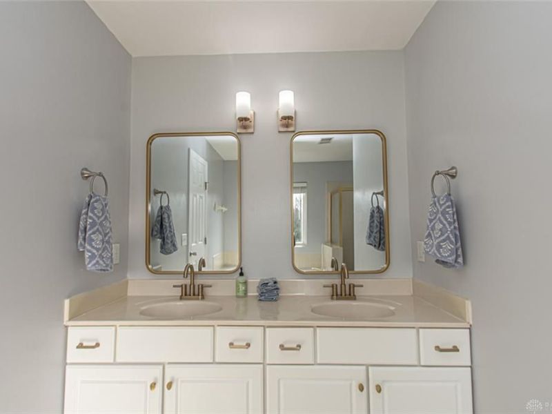 1586 Heritage Lake Drive, Centerville, OH 45458 Photo 28