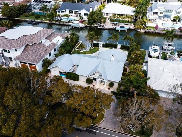 675 18th AVE S, NAPLES, FL 34102