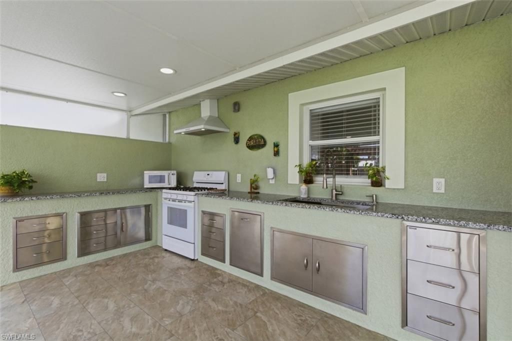 1437 Alwynne Dr N, Lehigh Acres, FL 33936 Photo