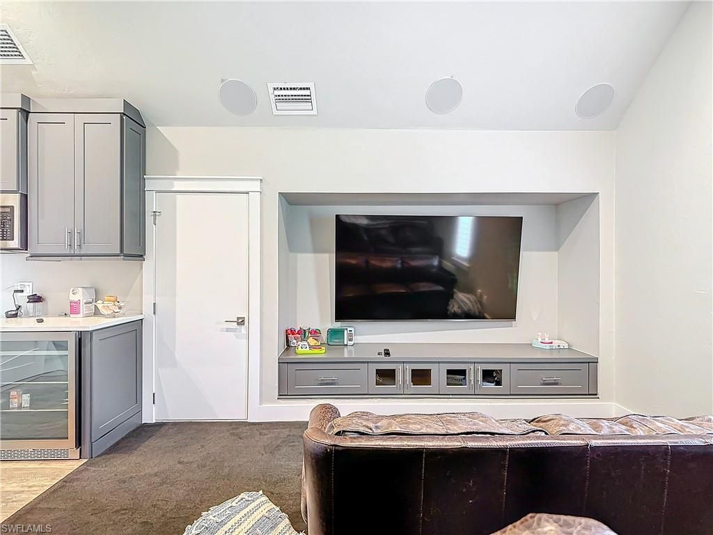 750 Periwinkle Way, Sanibel, FL 33957 Photo