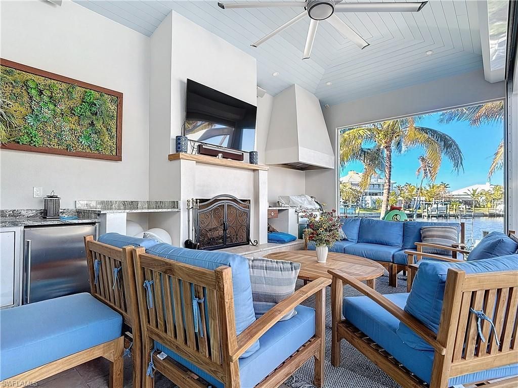 750 Periwinkle Way , Sanibel, FL 33957 Photo