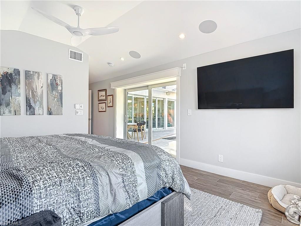 750 Periwinkle Way, Sanibel, FL 33957 Photo