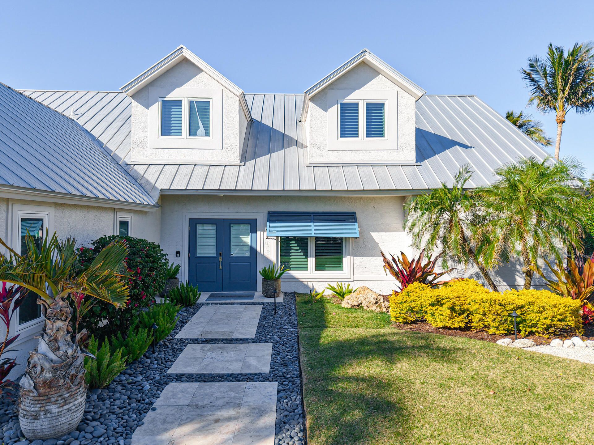 750 Periwinkle Way, Sanibel, FL 33957 Photo