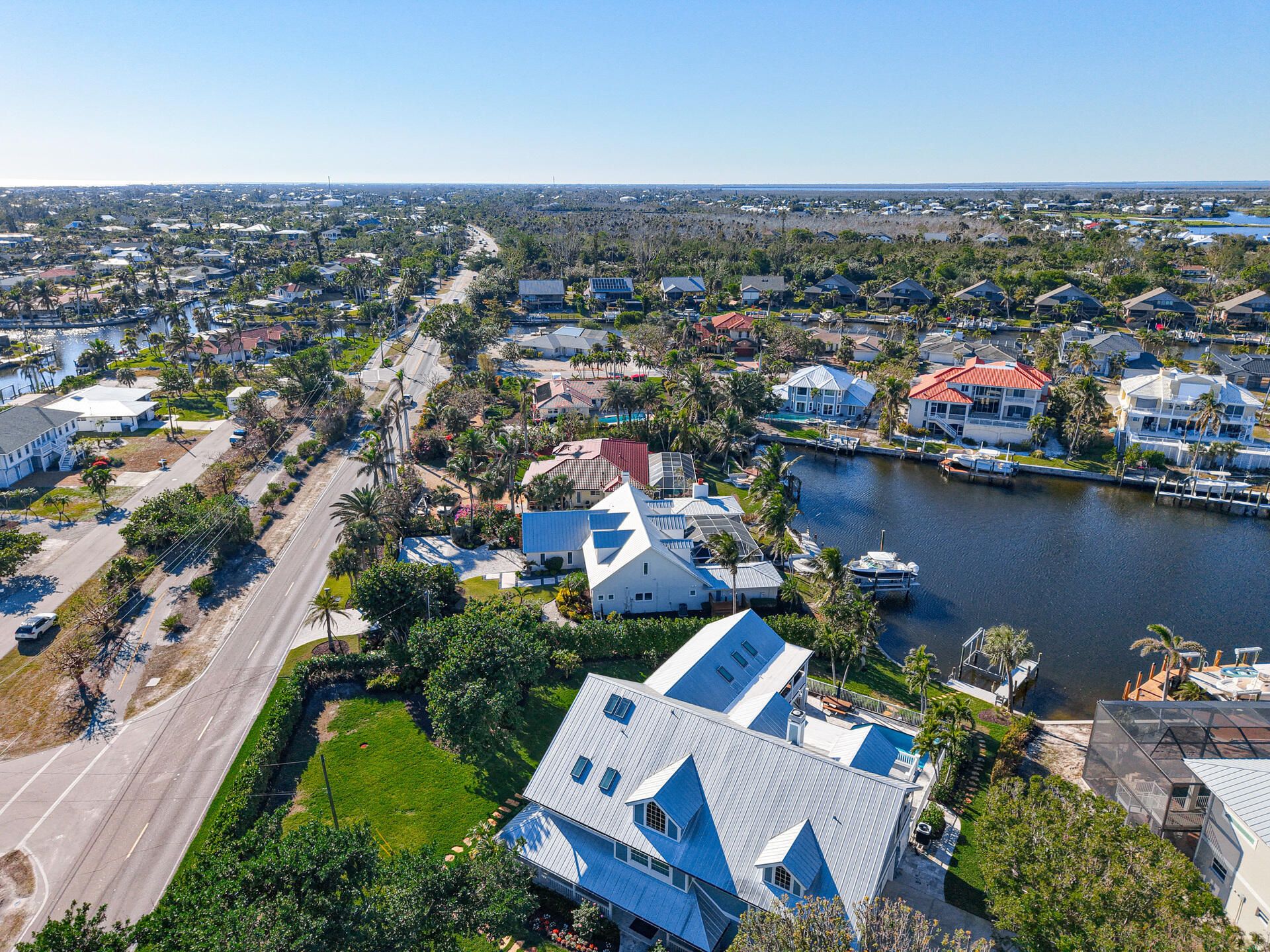 750 Periwinkle Way, Sanibel, FL 33957 Photo