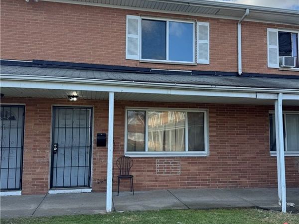 4878 Banbury Court , Unit 12, Warrensville Heights, OH 44128