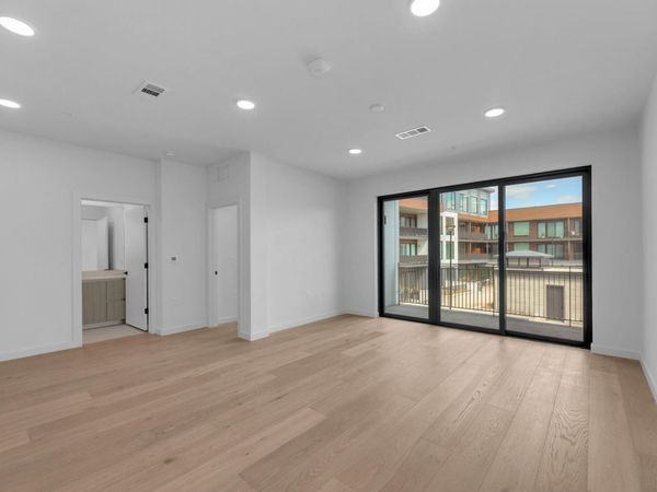 2209 S 1st ST, Unit 231, Austin, TX 78704