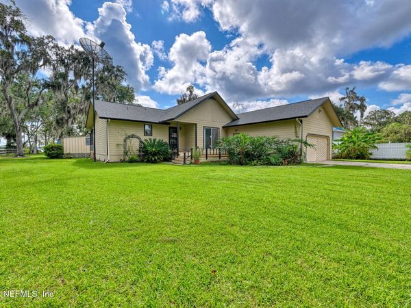 5325 DEER ISLAND Road, Green Cove Springs, FL 32043