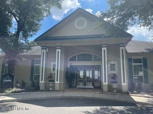 13700 RICHMOND PARK Drive N, Unit 605, Jacksonville, FL 32224