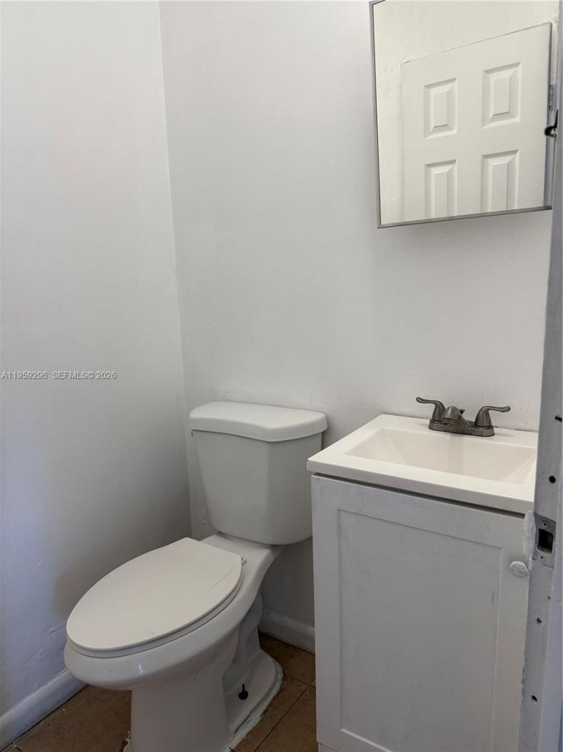 2530 NW 82 St, Unit 1, Miami, FL 33147 Photo