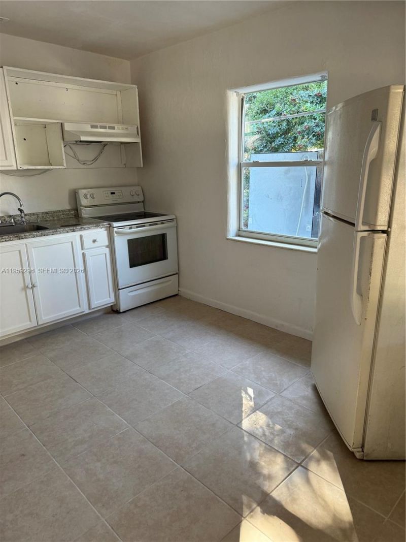 2530 NW 82 St, Unit 1, Miami, FL 33147 Photo