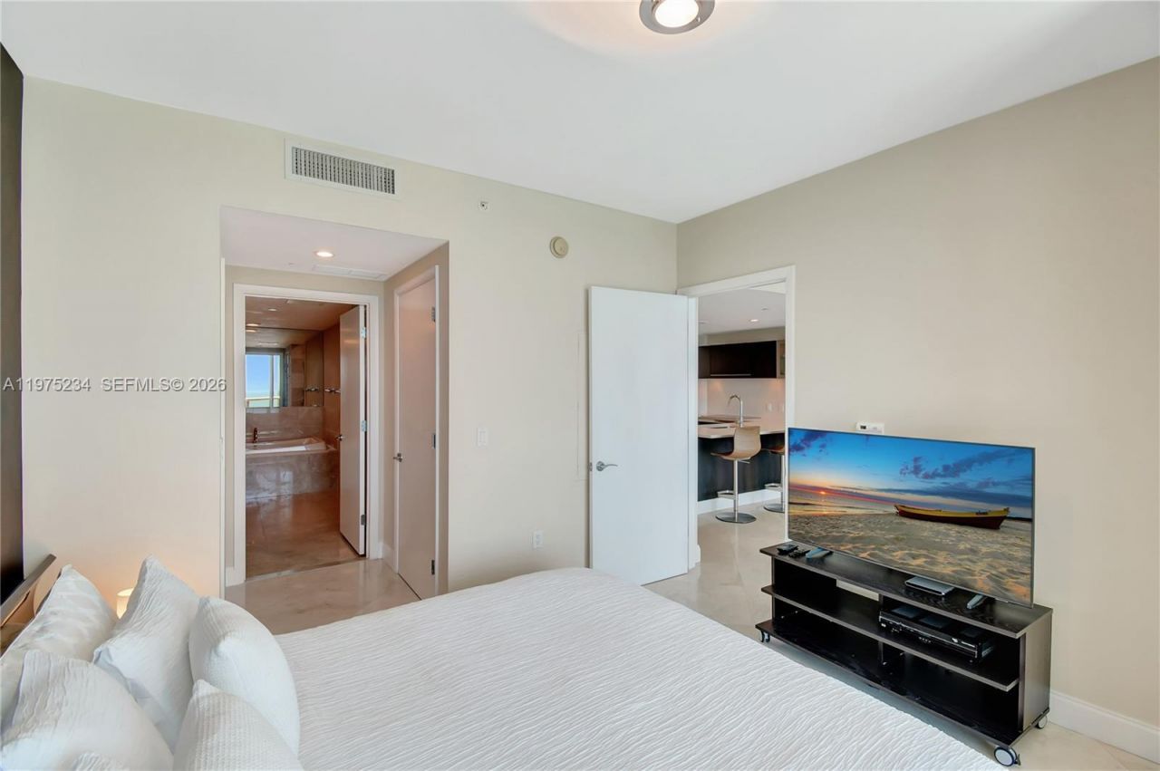17001 Collins Ave , Unit 2006, Sunny Isles Beach, FL 33160 Photo