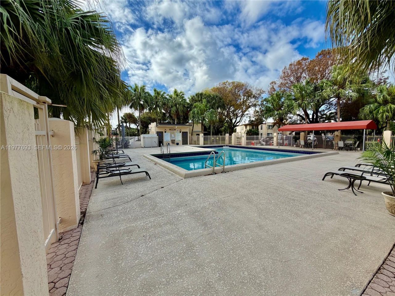 16481 Blatt Blvd, Unit 102, Weston, FL 33326 Photo