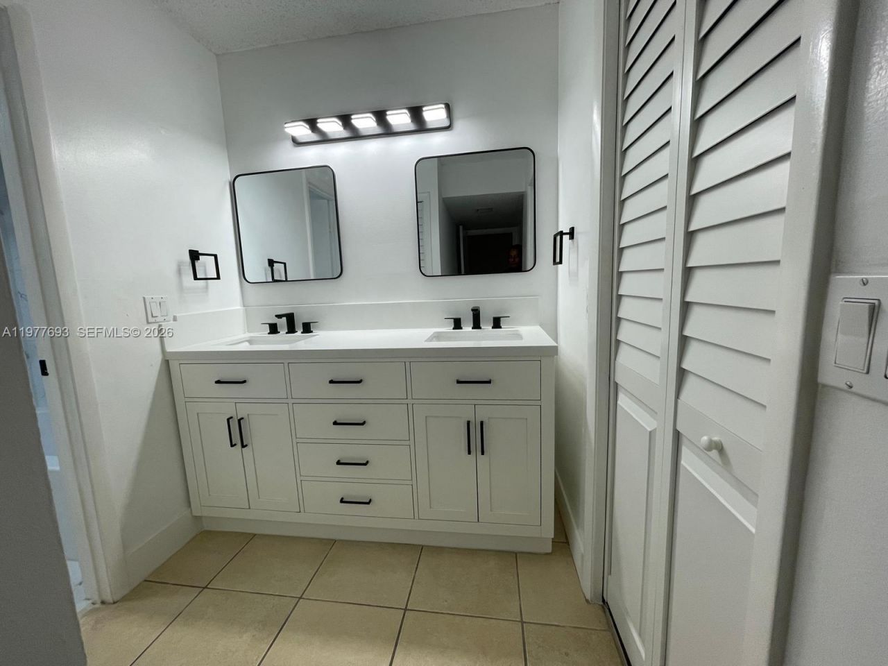 16481 Blatt Blvd, Unit 102, Weston, FL 33326 Photo