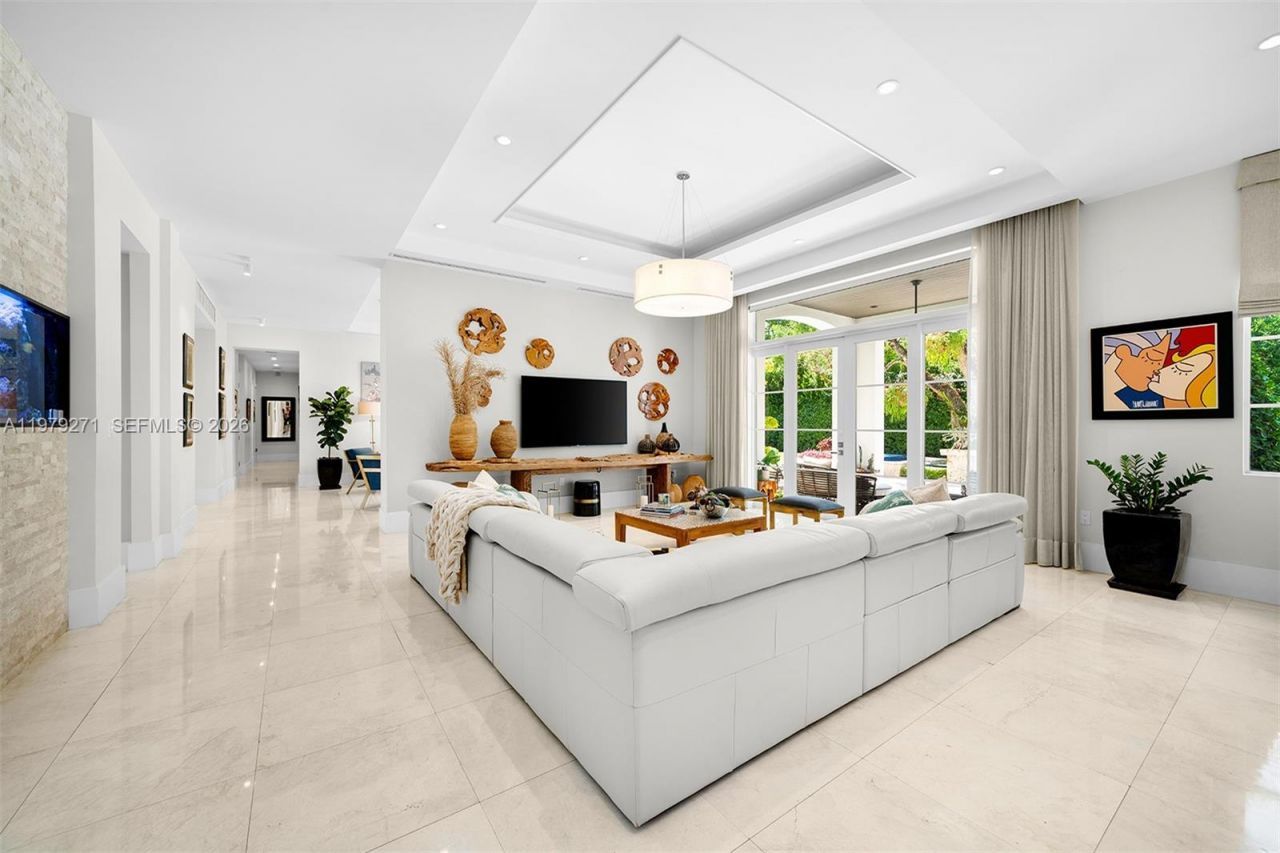 11750 SW 68th Ct , Pinecrest, FL 33156 Photo