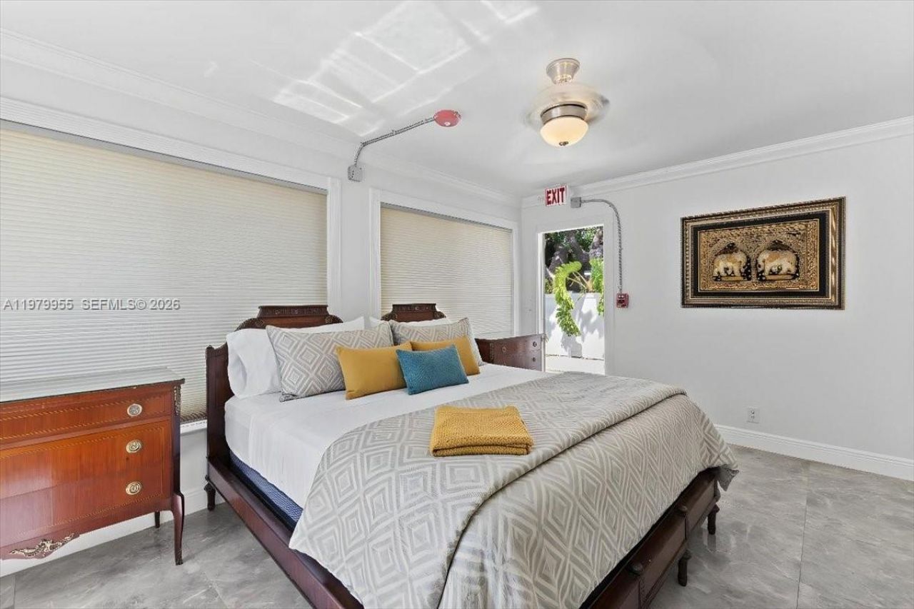 2925 Coral Shores Dr , Unit 2925, Fort Lauderdale, FL 33306 Photo