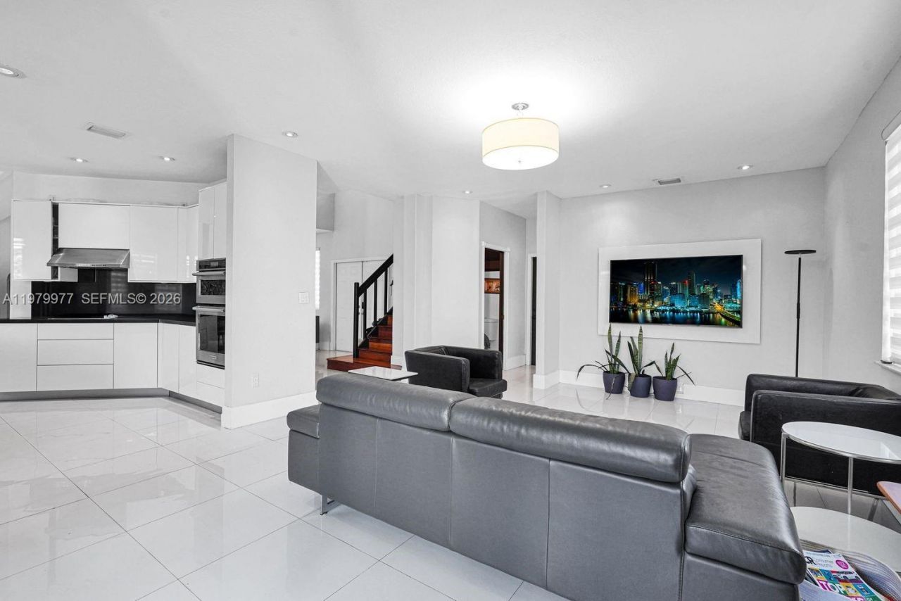 9491 NW 45th St , Doral, FL 33178 Photo