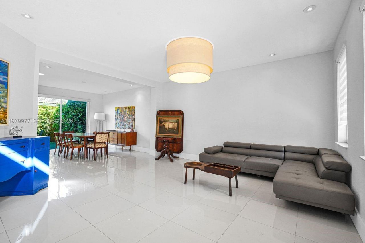 9491 NW 45th St , Doral, FL 33178 Photo