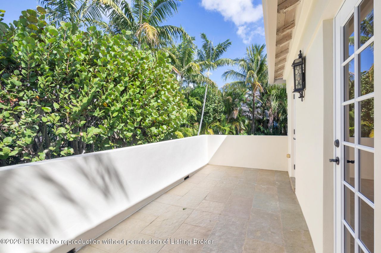 111 Seagate Road, Palm Beach, FL 33480 Photo
